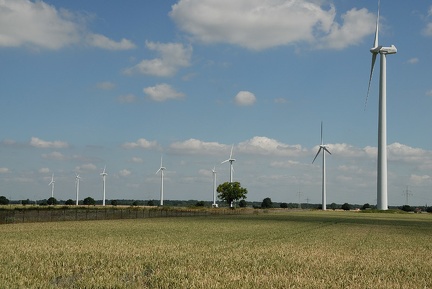 Windkraftanlagen zwischen Holtensen und Ostermunzel