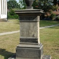 Epitaph auf dem Kirchenplatz