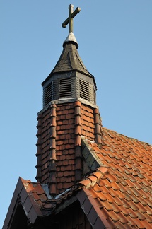 Turm der Friedhofskapelle am Osterfeld
