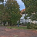 Der Platz zwischen Kloster und Rathaus nach der Entfernung der Pergola