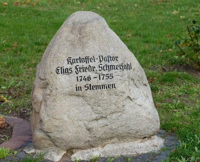 Gedenkstein für den "Kartoffelpastor"
