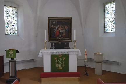 Altarraum der Kirche