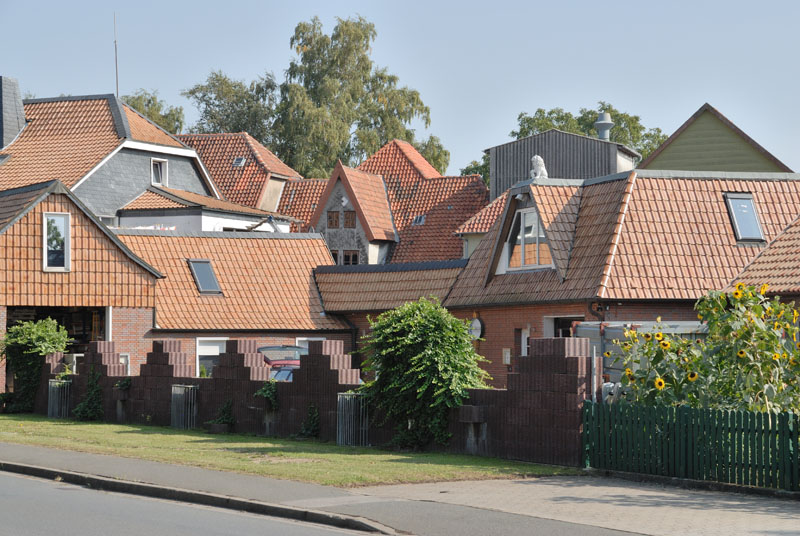 Giebel kreuz und quer an der Mindener Straße